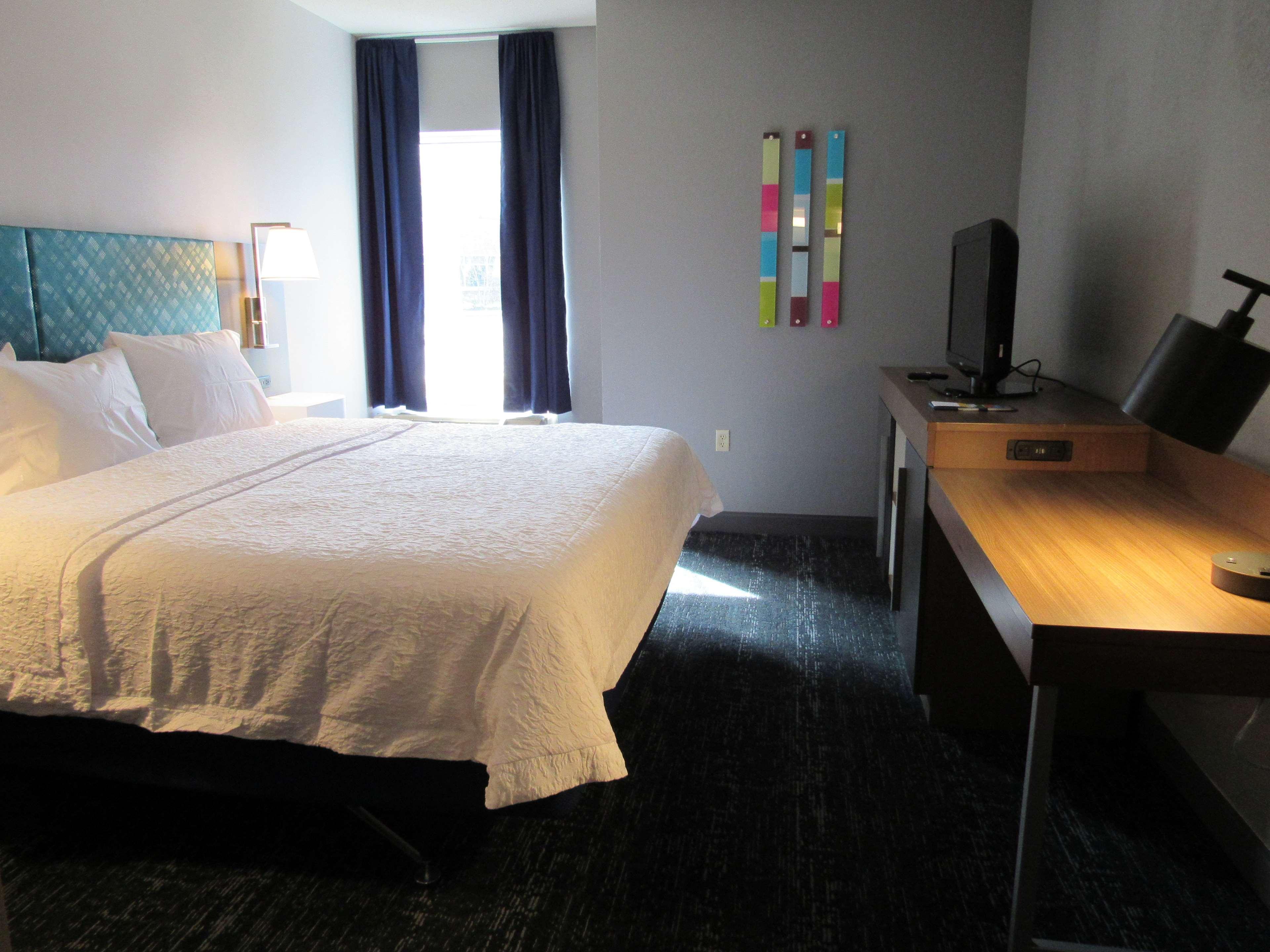 Hampton Inn & Suites Newtown Yardley Buitenkant foto