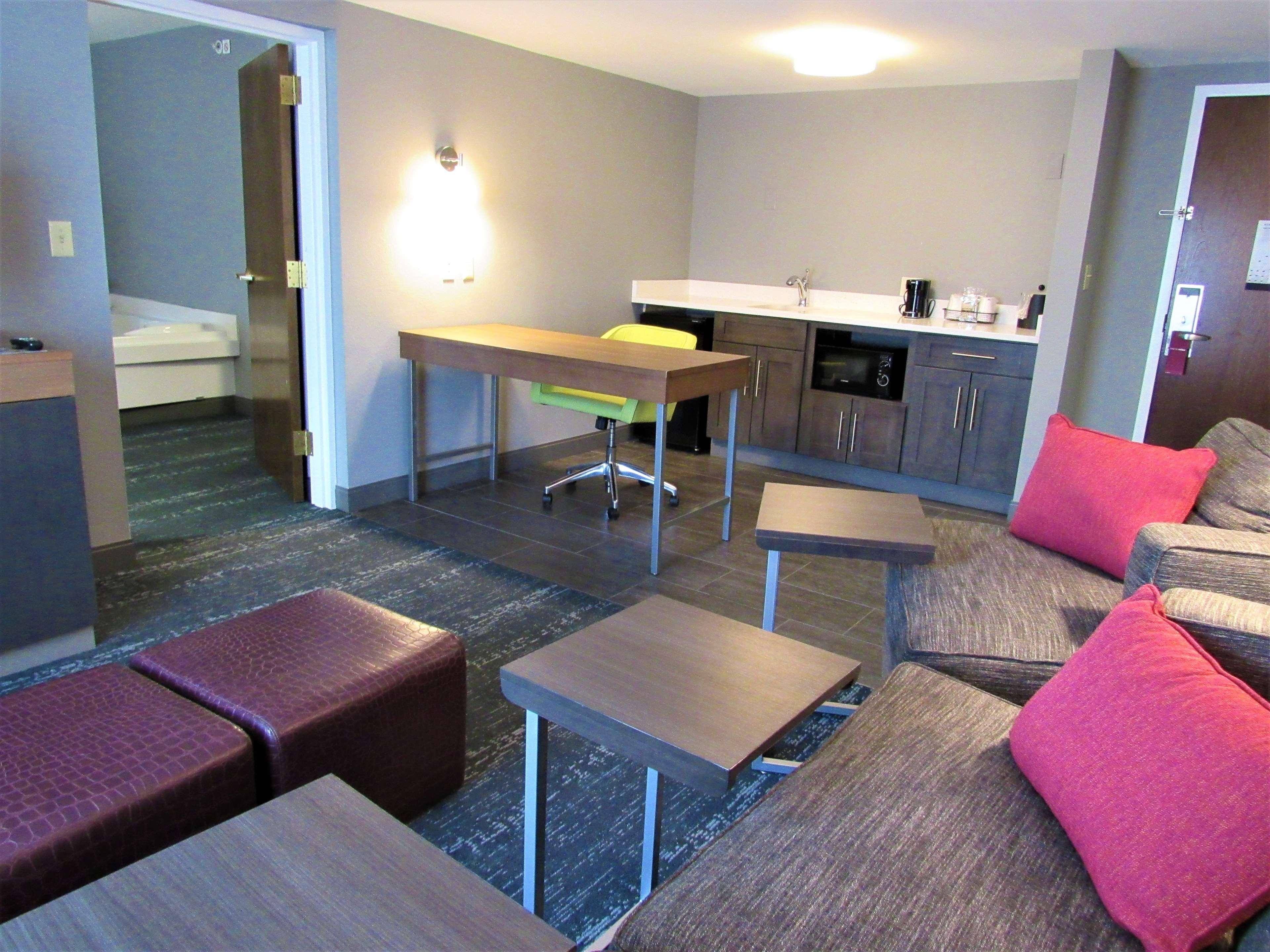 Hampton Inn & Suites Newtown Yardley Buitenkant foto