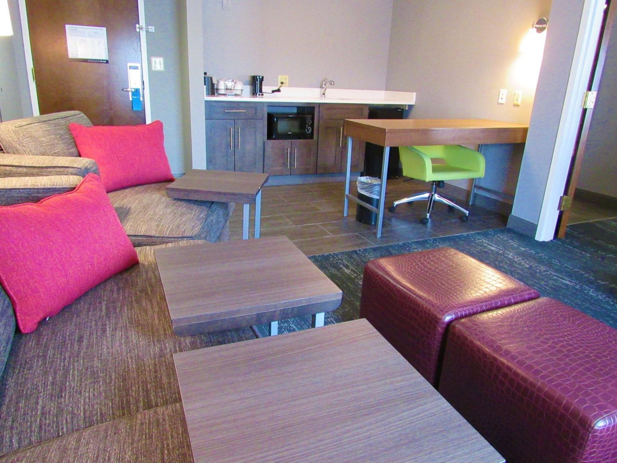 Hampton Inn & Suites Newtown Yardley Buitenkant foto