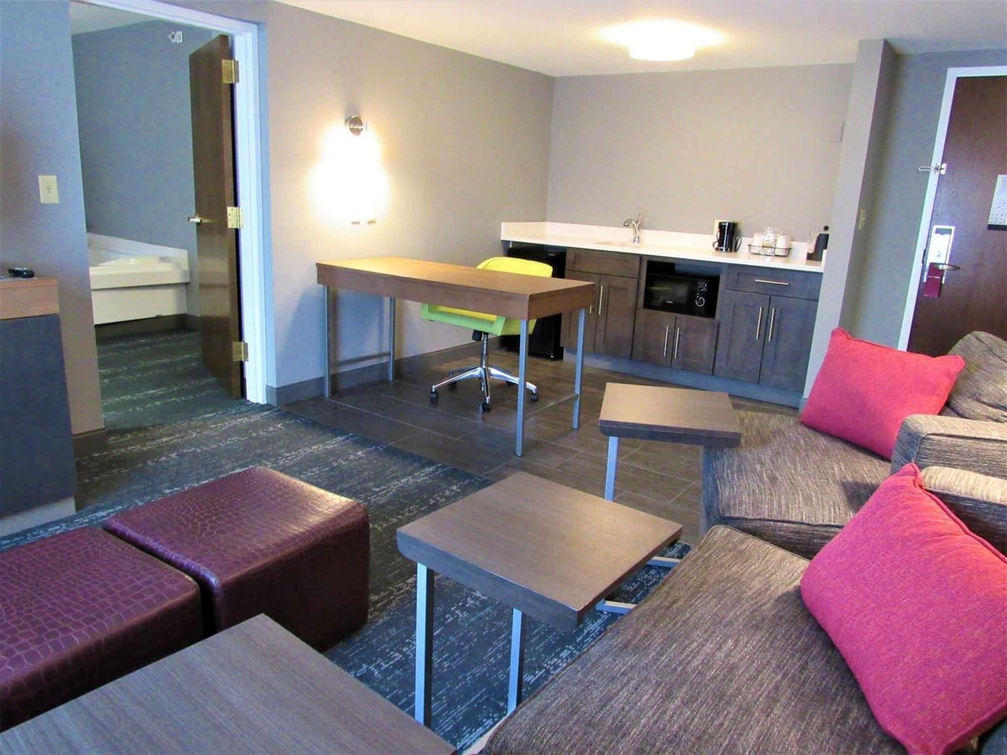 Hampton Inn & Suites Newtown Yardley Buitenkant foto