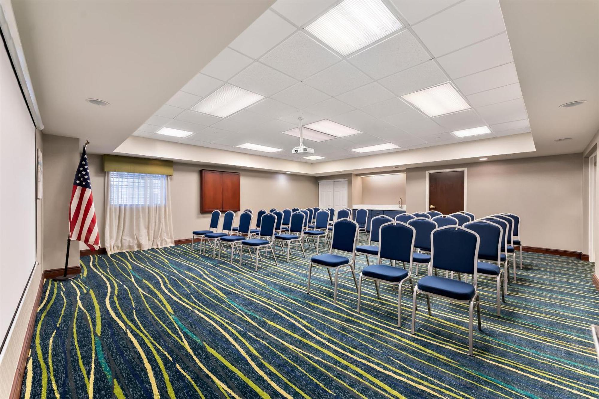 Hampton Inn & Suites Newtown Yardley Buitenkant foto