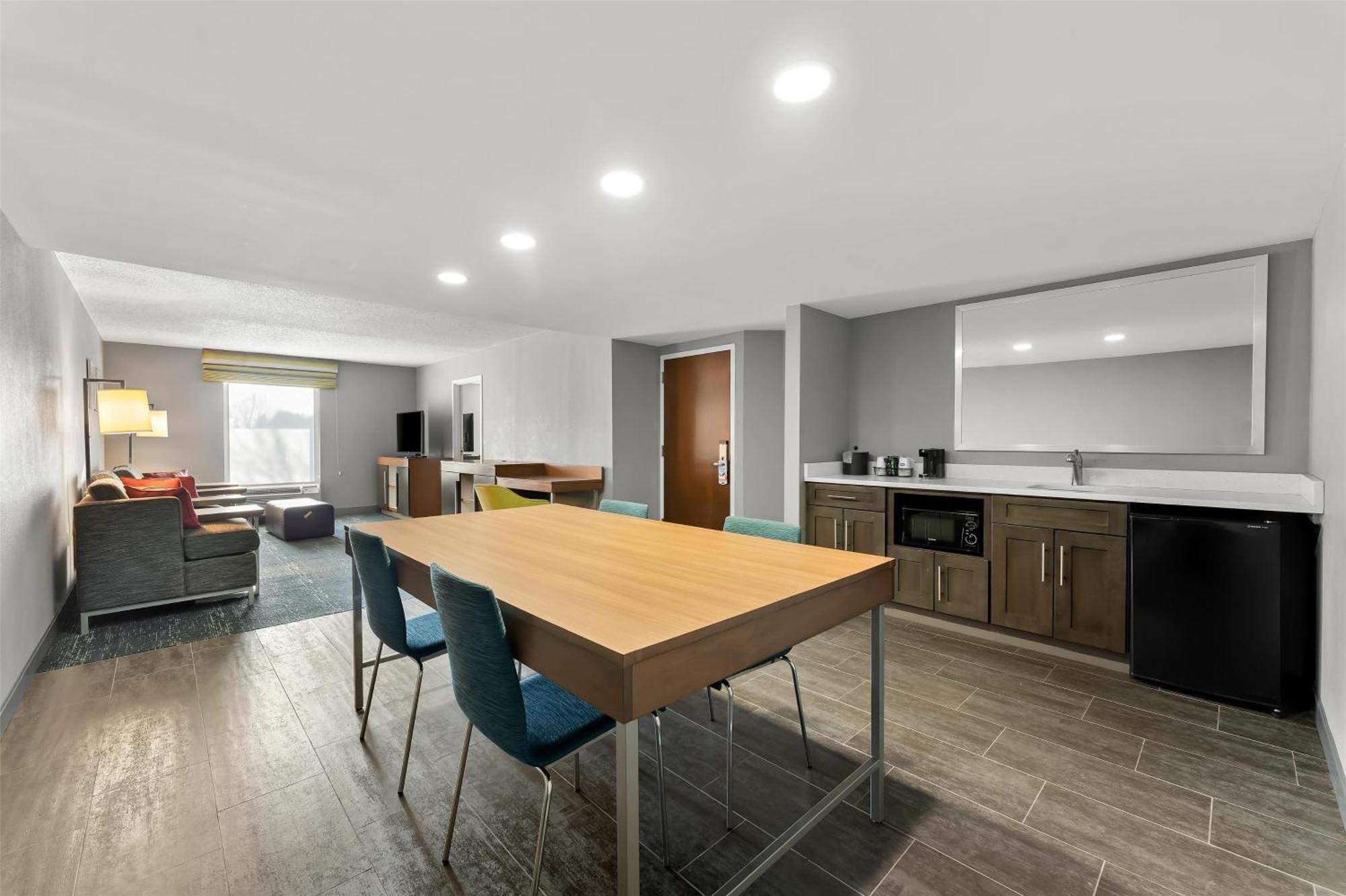 Hampton Inn & Suites Newtown Yardley Buitenkant foto