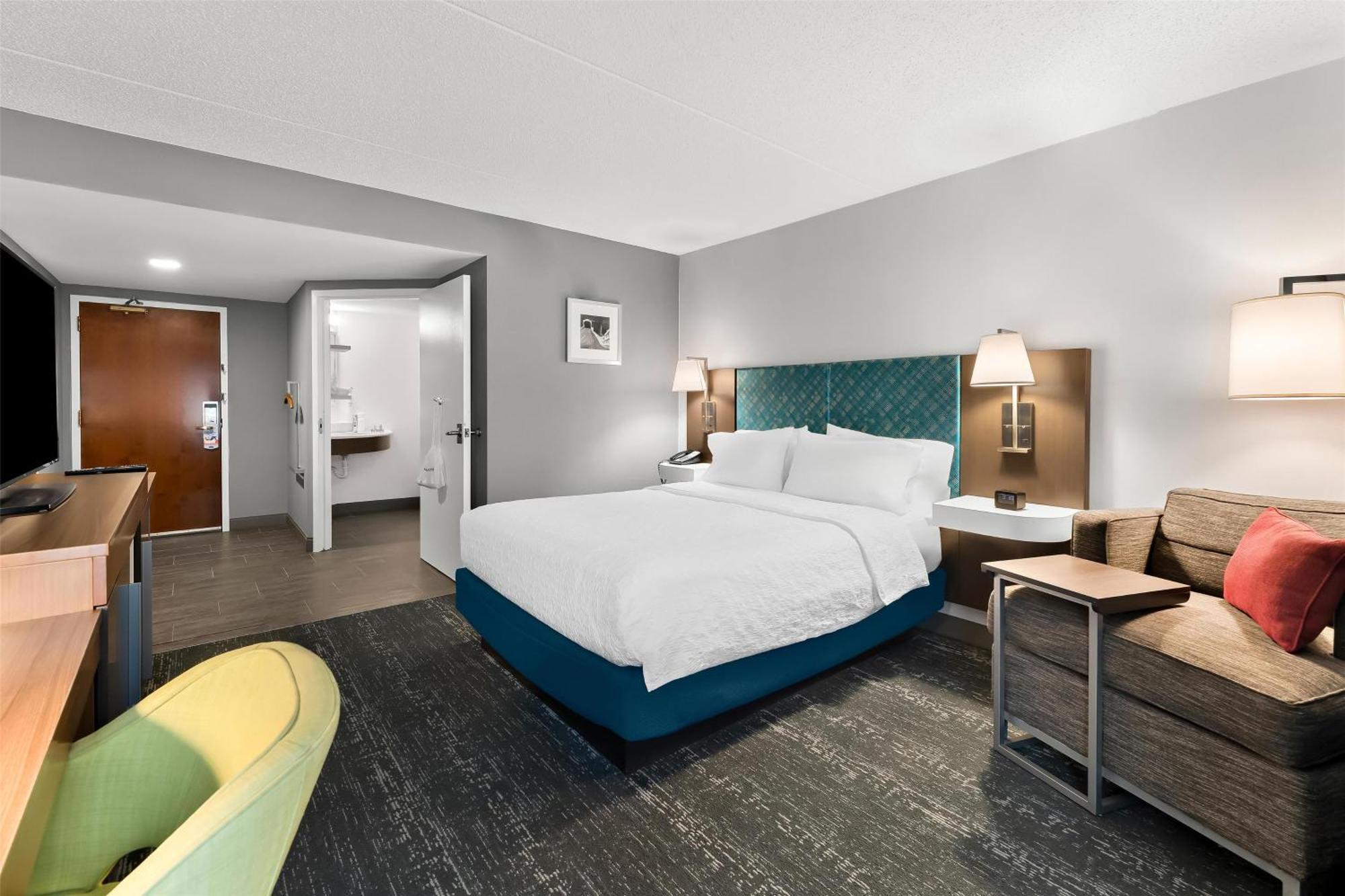 Hampton Inn & Suites Newtown Yardley Buitenkant foto