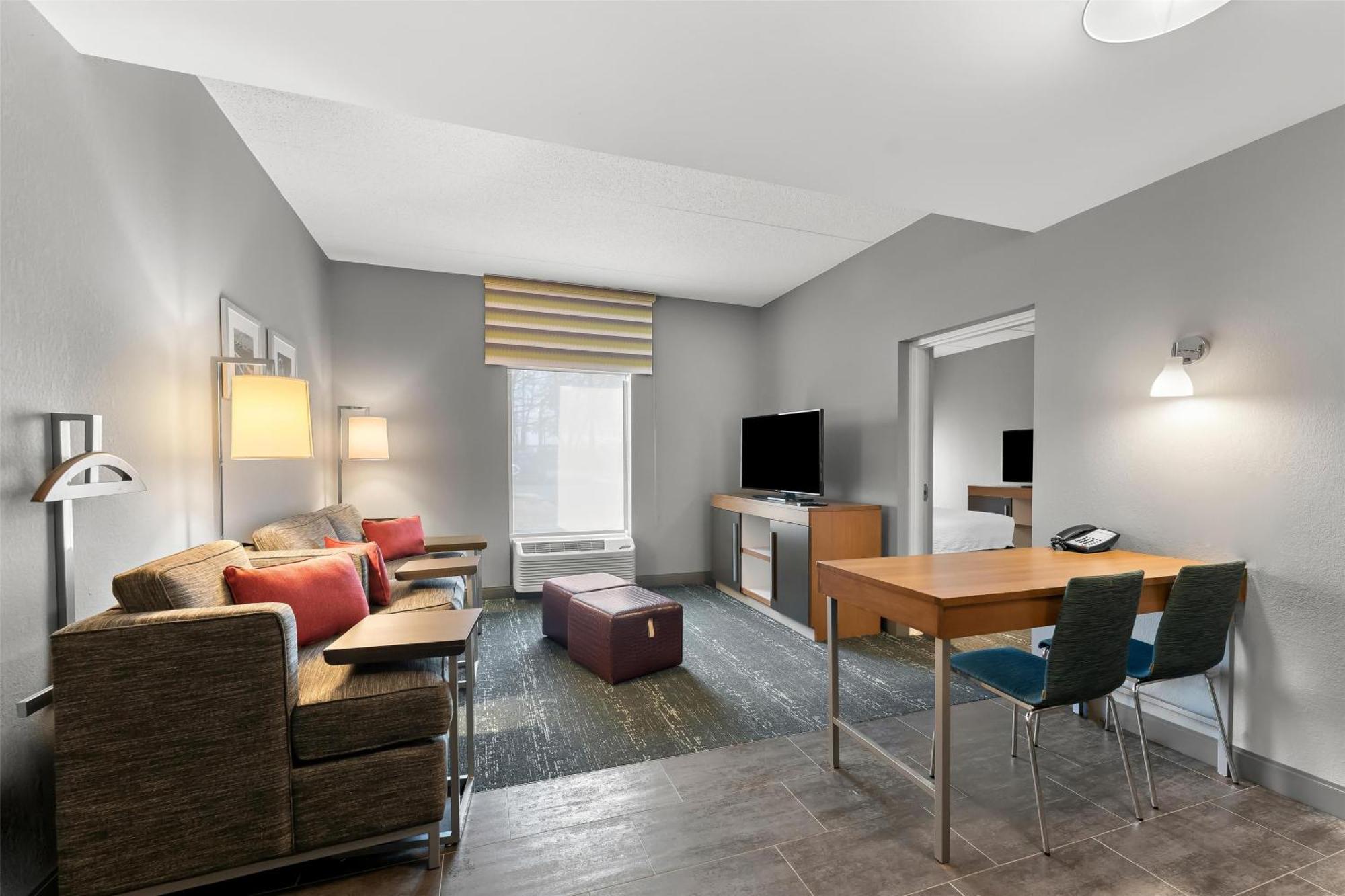 Hampton Inn & Suites Newtown Yardley Buitenkant foto