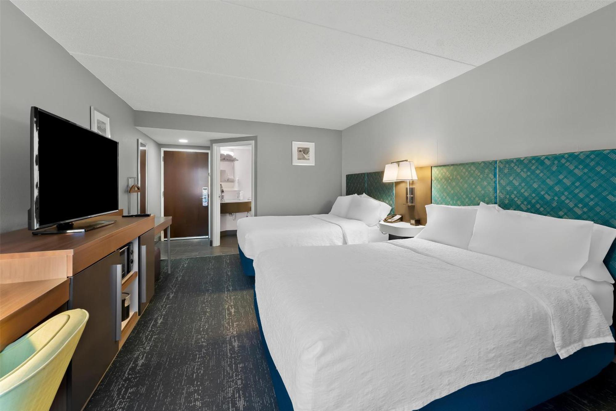 Hampton Inn & Suites Newtown Yardley Buitenkant foto