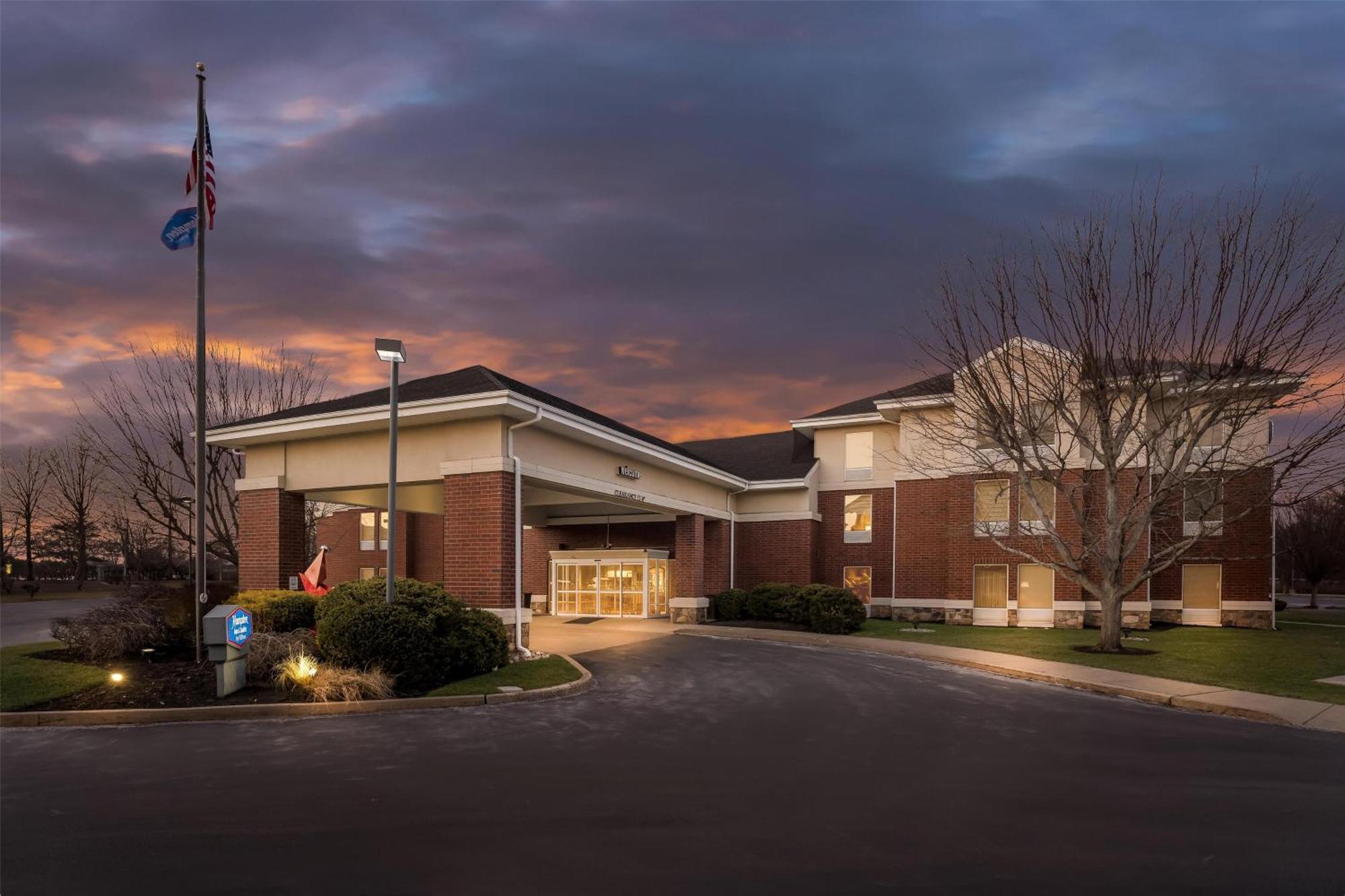 Hampton Inn & Suites Newtown Yardley Buitenkant foto